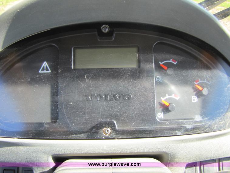 image for item 8260 2006 Volvo L330E wheel loader