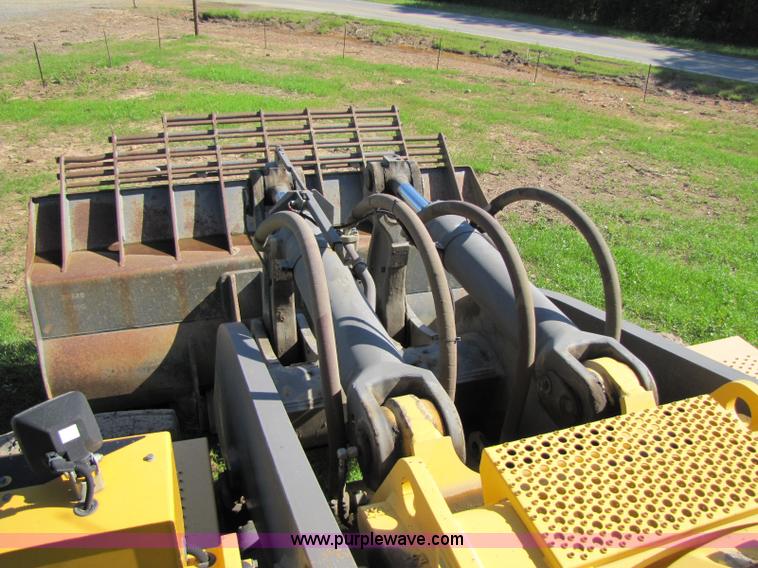 image for item 8260 2006 Volvo L330E wheel loader