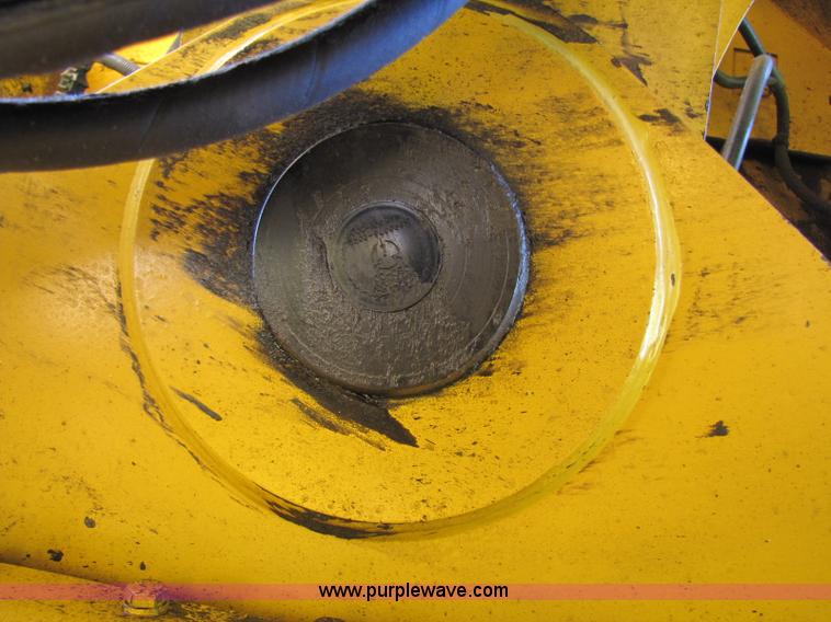 image for item 8260 2006 Volvo L330E wheel loader