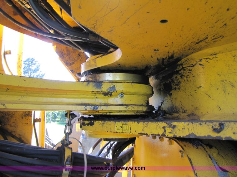 image for item 8260 2006 Volvo L330E wheel loader