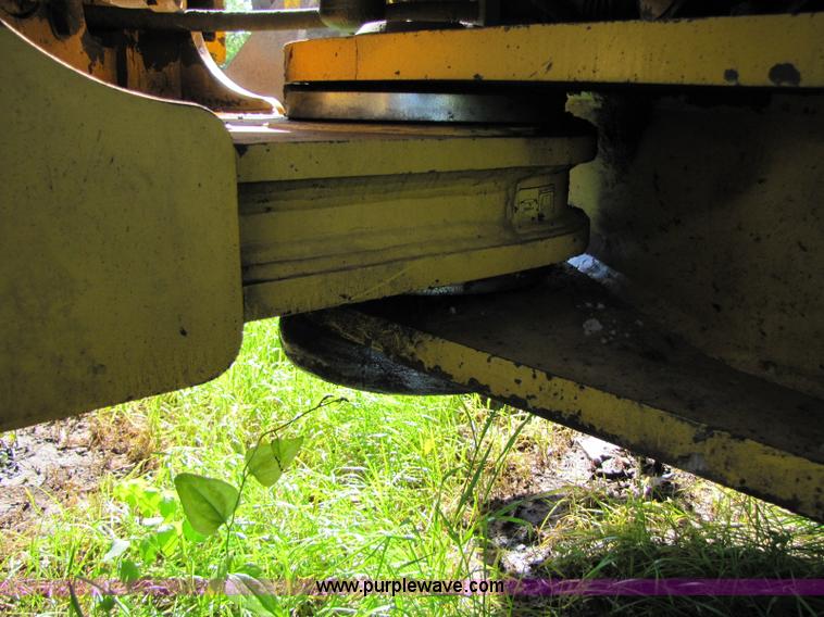 image for item 8260 2006 Volvo L330E wheel loader