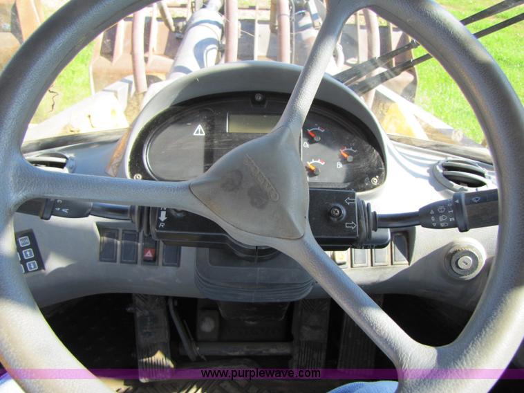 image for item 8261 2005 Volvo L330E wheel loader