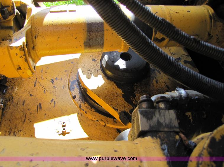 image for item 8261 2005 Volvo L330E wheel loader