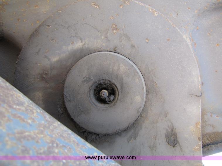 image for item 8261 2005 Volvo L330E wheel loader