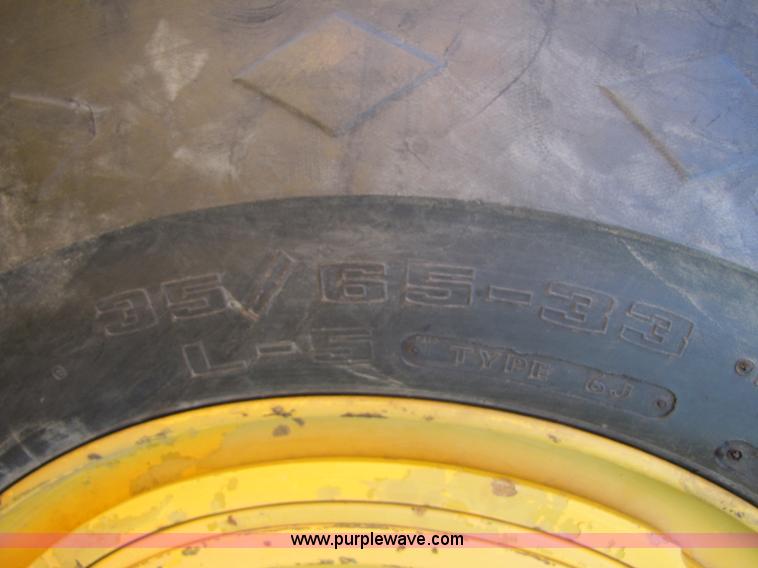 image for item 8261 2005 Volvo L330E wheel loader