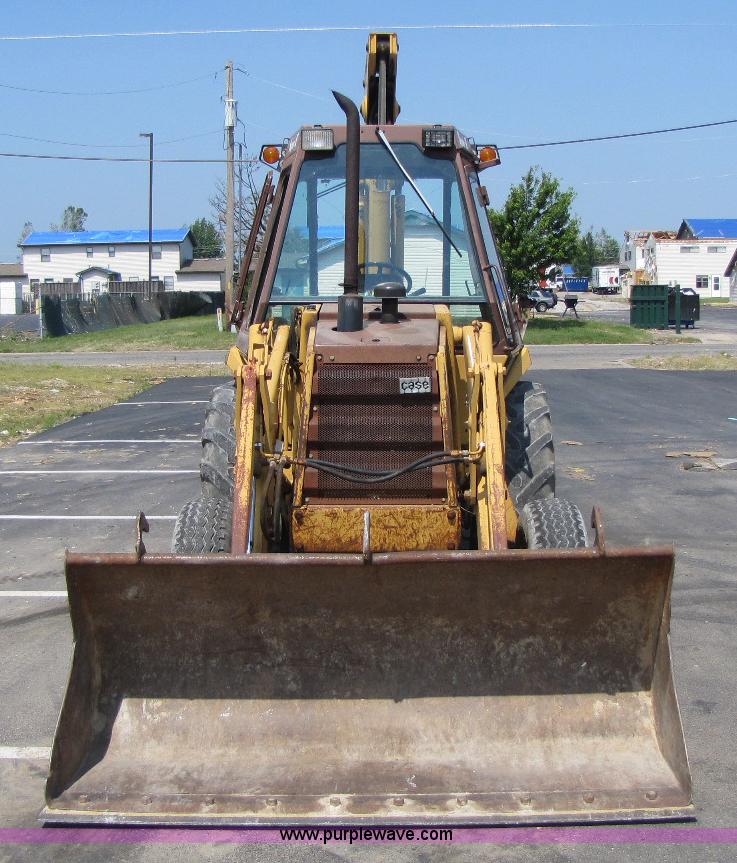 image for item 8269 Case 580E backhoe