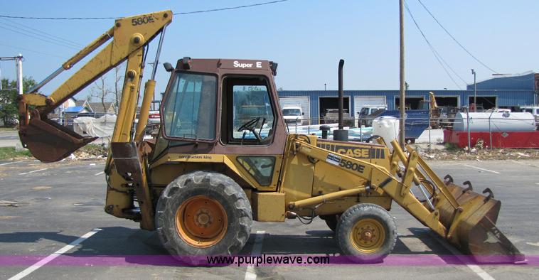 image for item 8269 Case 580E backhoe