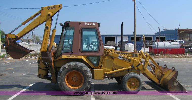image for item 8269 Case 580E backhoe