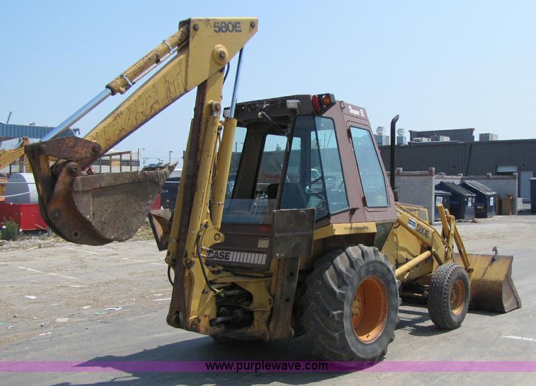 image for item 8270 Case 580E backhoe
