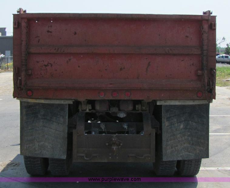 image for item 8271 1979 Chevrolet Bruin dump truck