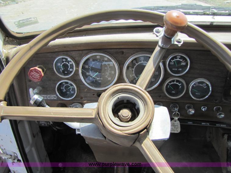 image for item 8271 1979 Chevrolet Bruin dump truck