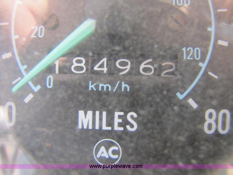 image for item 8271 1979 Chevrolet Bruin dump truck