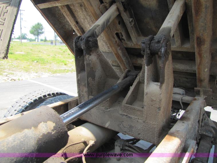 image for item 8271 1979 Chevrolet Bruin dump truck