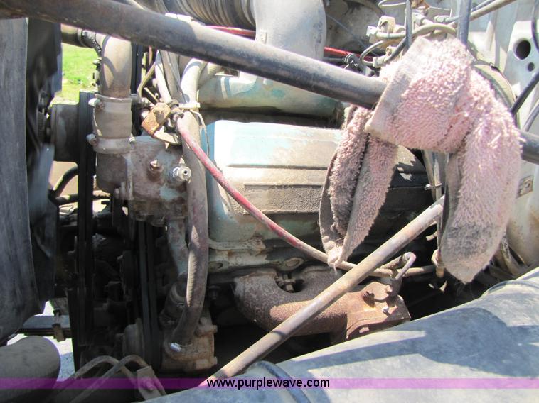 image for item 8271 1979 Chevrolet Bruin dump truck