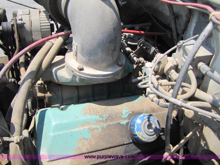 image for item 8271 1979 Chevrolet Bruin dump truck