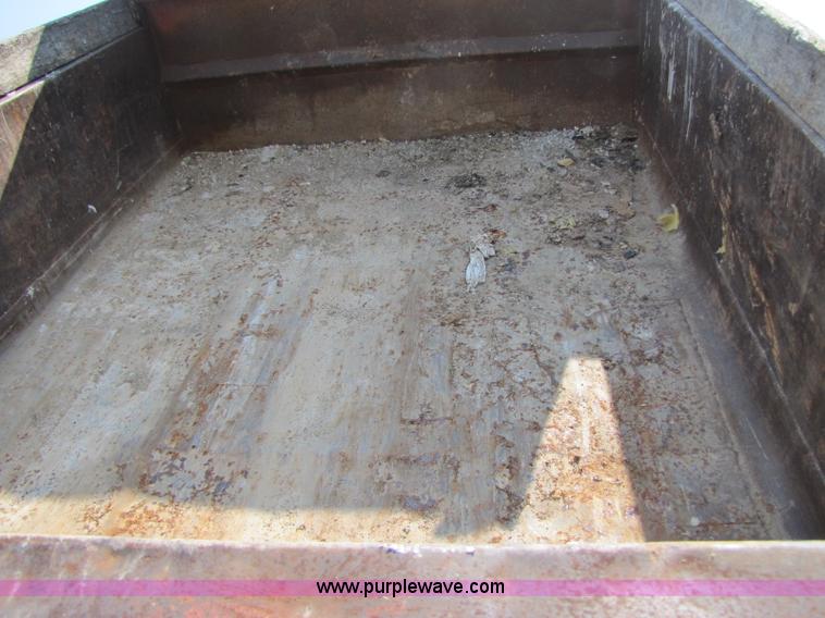 image for item 8271 1979 Chevrolet Bruin dump truck