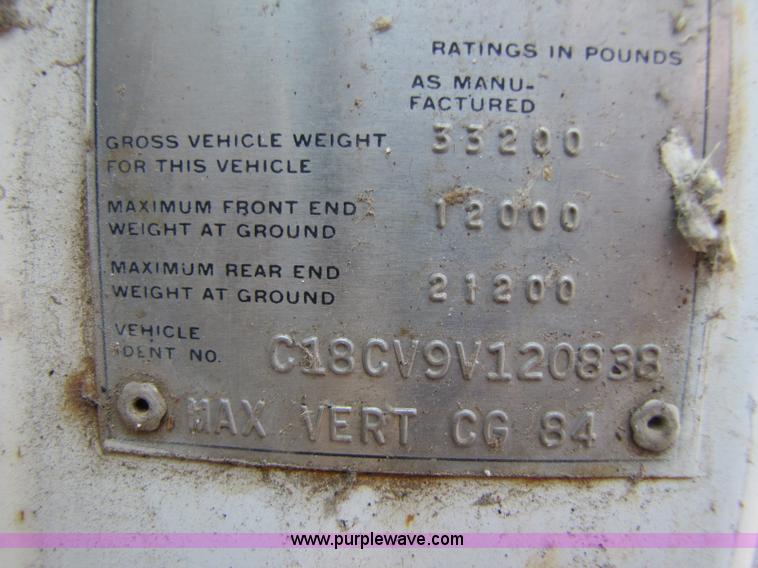 image for item 8271 1979 Chevrolet Bruin dump truck