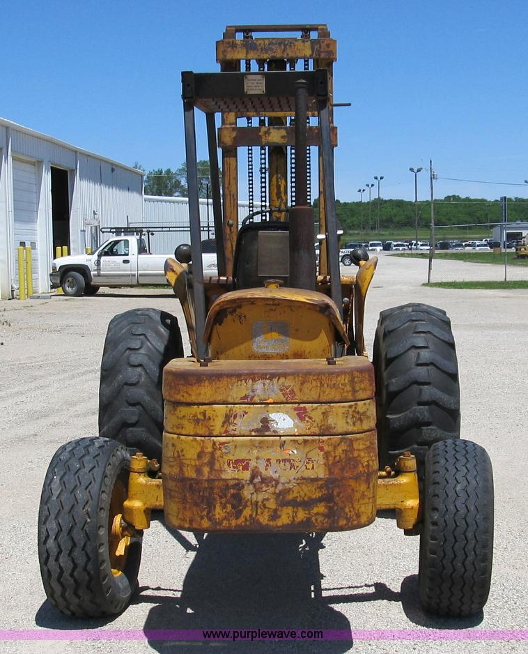image for item 8997 John Deere 480BD forklift
