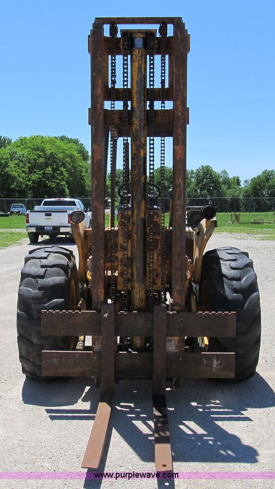 image for item 8997 John Deere 480BD forklift