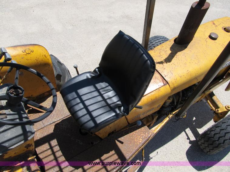 image for item 8997 John Deere 480BD forklift