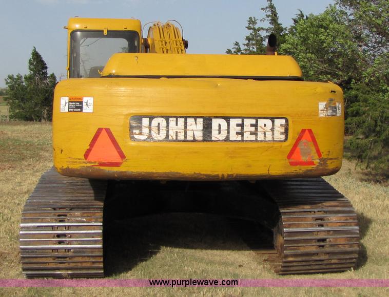 image for item A4700 1997 John Deere 790E LC excavator