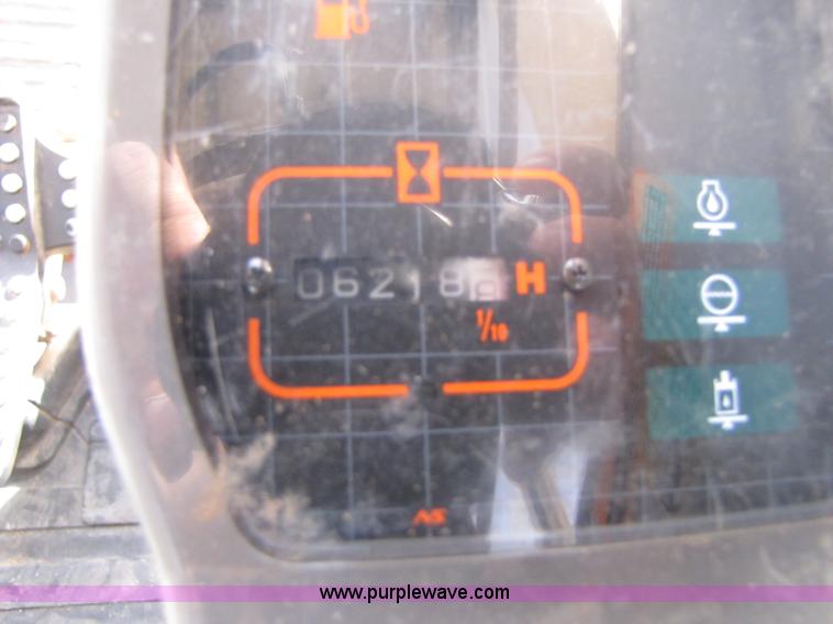 image for item A4700 1997 John Deere 790E LC excavator