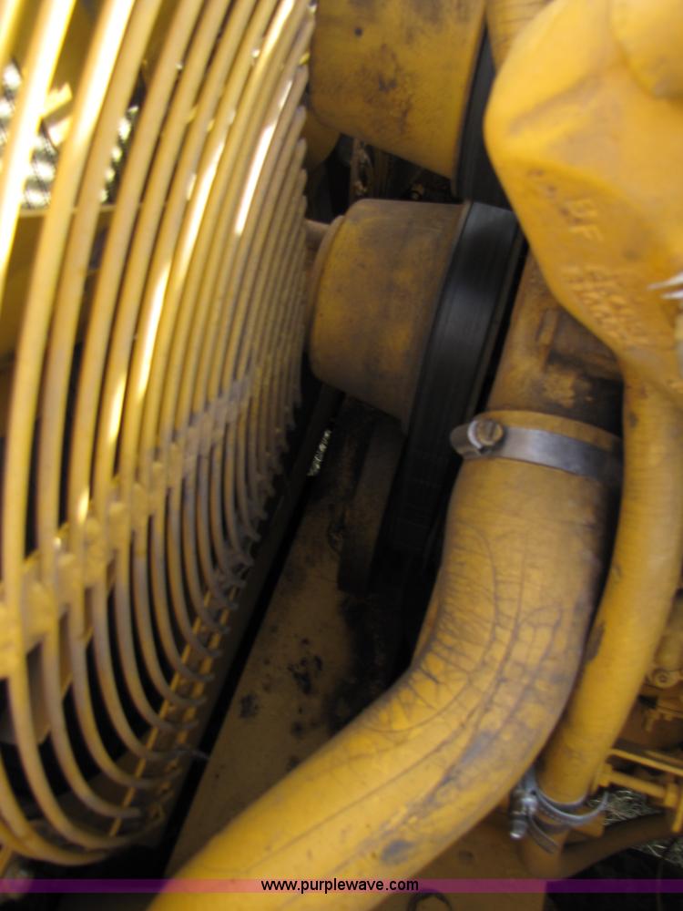 image for item A4700 1997 John Deere 790E LC excavator