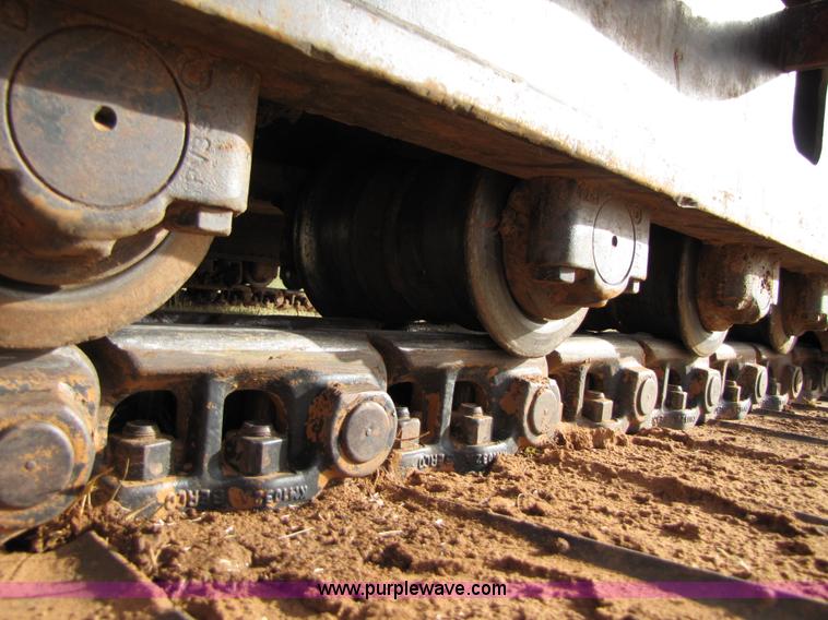 image for item A4700 1997 John Deere 790E LC excavator