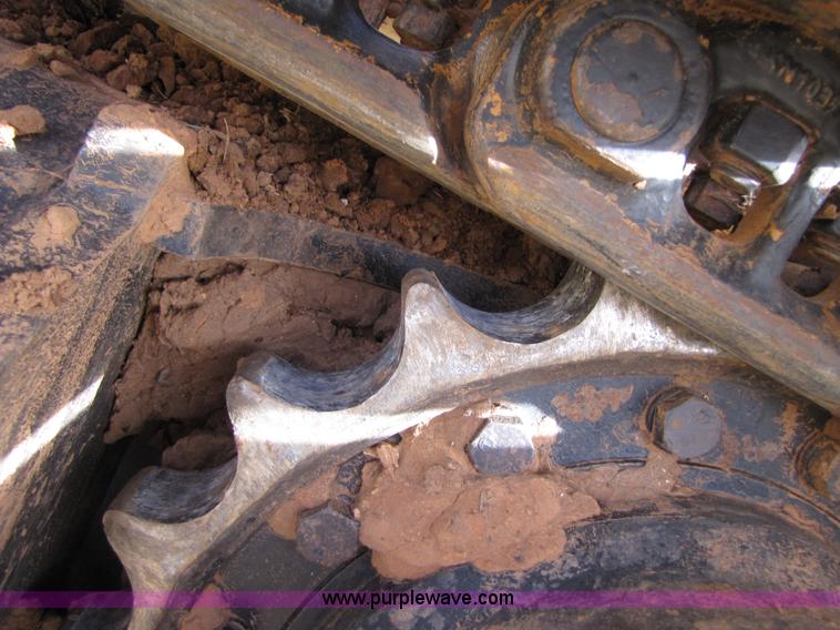 image for item A4700 1997 John Deere 790E LC excavator