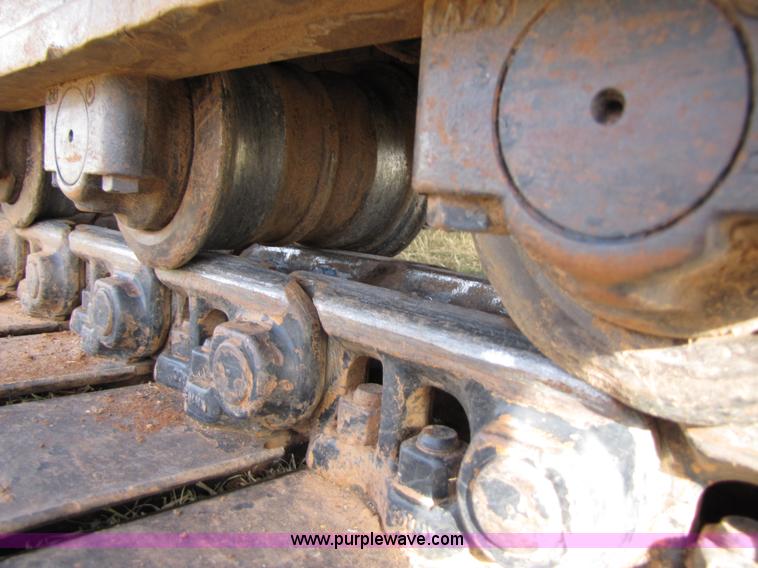 image for item A4700 1997 John Deere 790E LC excavator