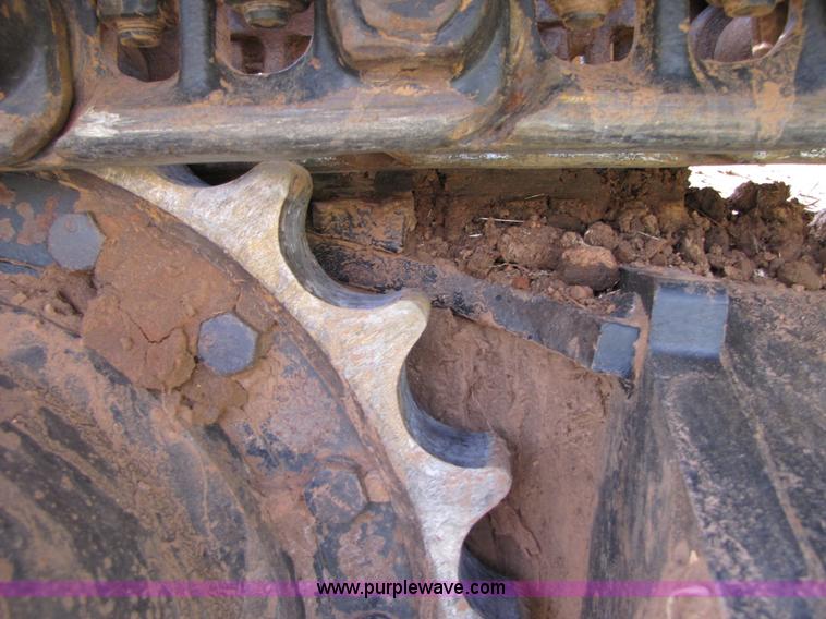 image for item A4700 1997 John Deere 790E LC excavator