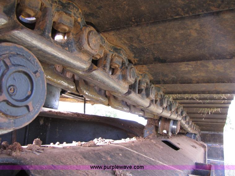 image for item A4700 1997 John Deere 790E LC excavator