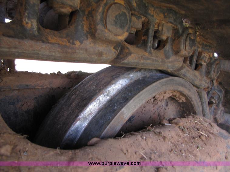 image for item A4700 1997 John Deere 790E LC excavator