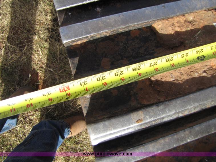 image for item A4700 1997 John Deere 790E LC excavator