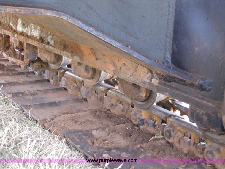 image for item A4700 1997 John Deere 790E LC excavator