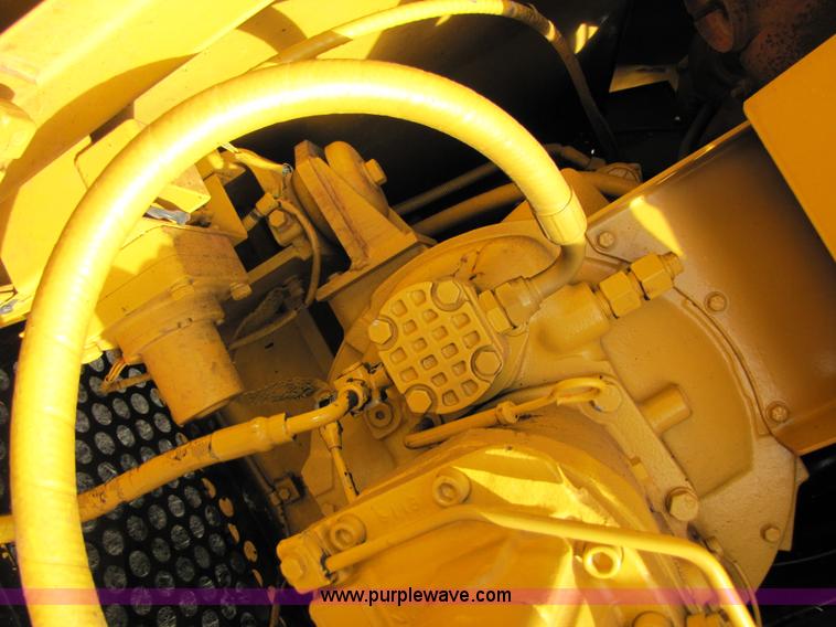 image for item A4700 1997 John Deere 790E LC excavator