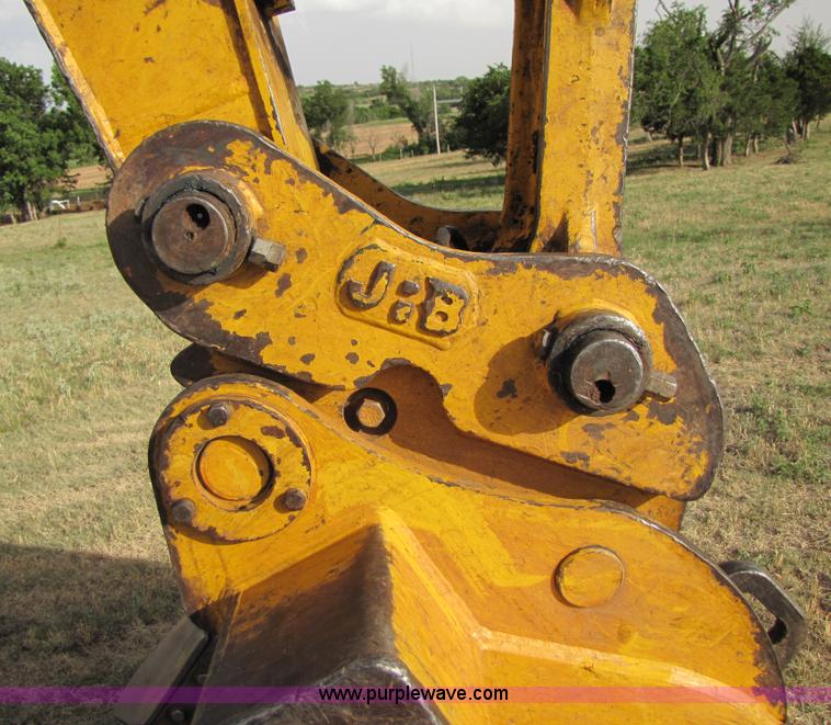 image for item A4700 1997 John Deere 790E LC excavator