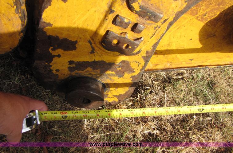 image for item A4700 1997 John Deere 790E LC excavator