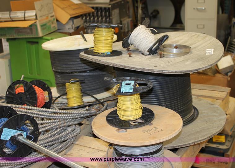 image for item 6153 Assorted wire