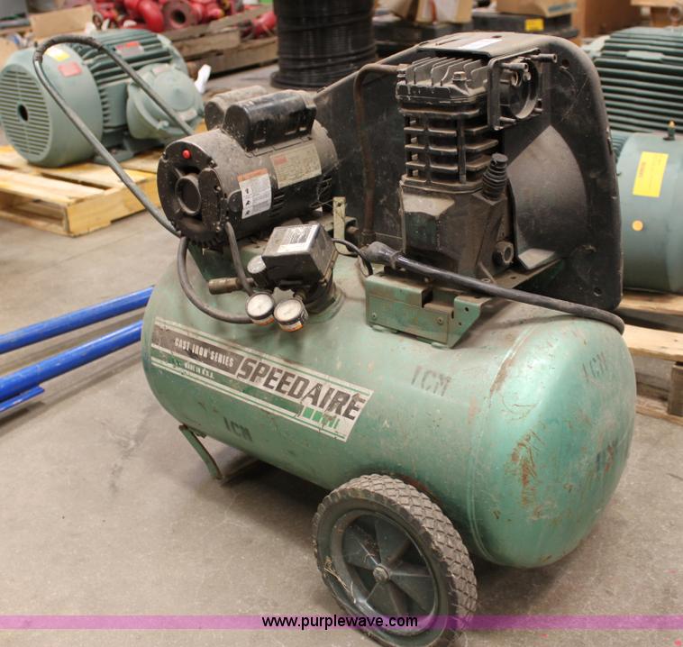 image for item 6160 Speedaire 20 gallon air compressor