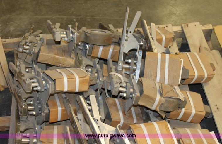 image for item 6181 (20) Jamesbury 3" Wafer-Sphere valves