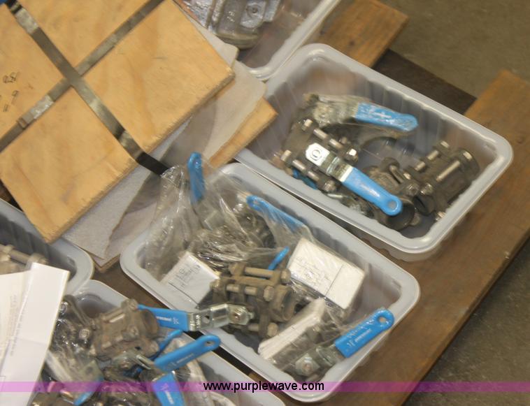 image for item 6191 Assorted valves