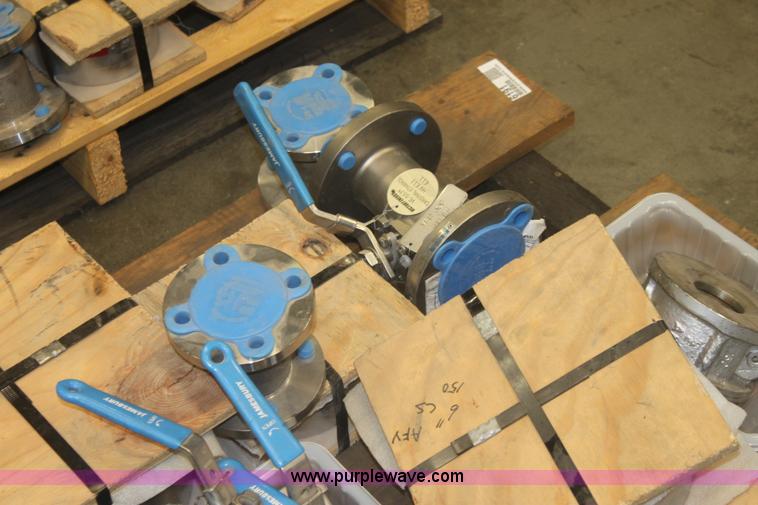 image for item 6191 Assorted valves