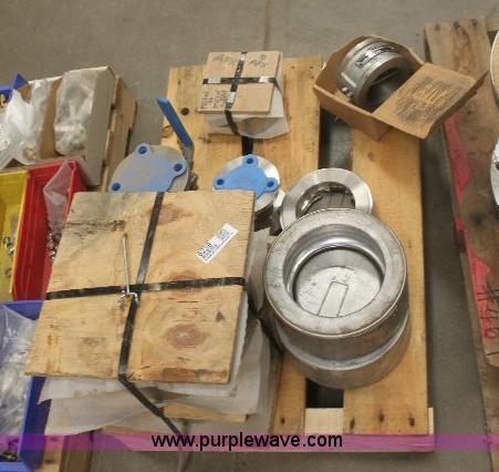 image for item 6239 Assorted valves