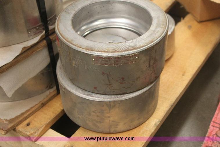 image for item 6239 Assorted valves