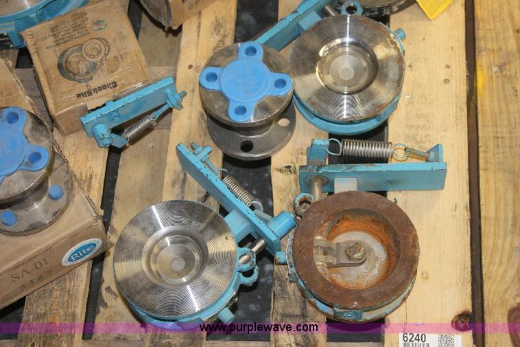 image for item 6240 Assorted valves