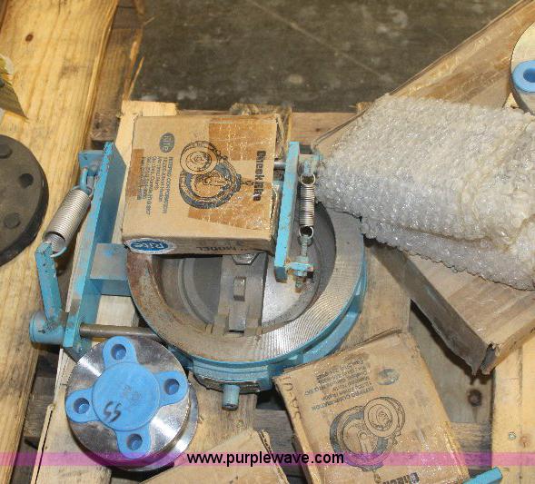 image for item 6240 Assorted valves