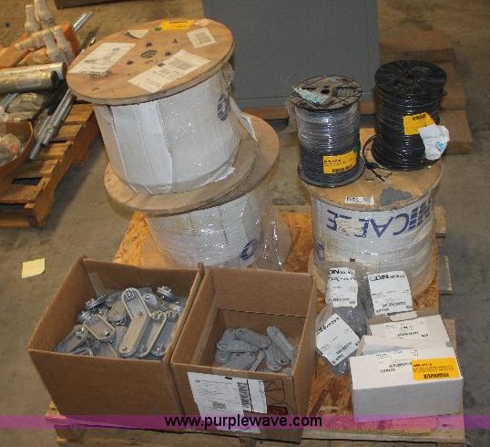 image for item 6245 Assorted wire and electrical items