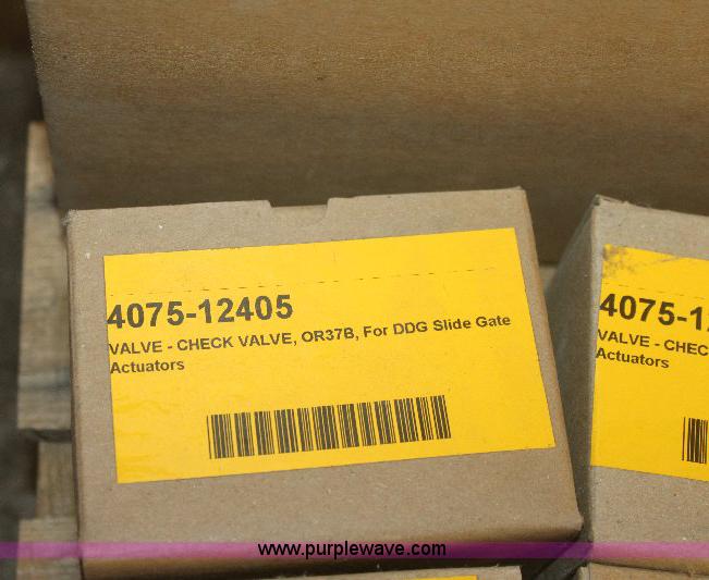 image for item 6248 Assorted valves and other items