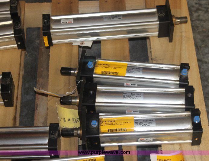 image for item 6284 Assorted air cylinders